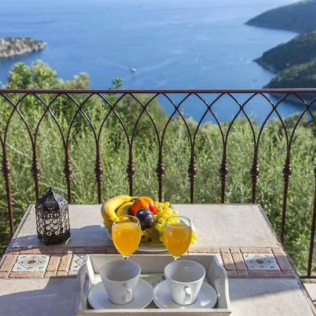 Ethra Sivota (Lefkada)